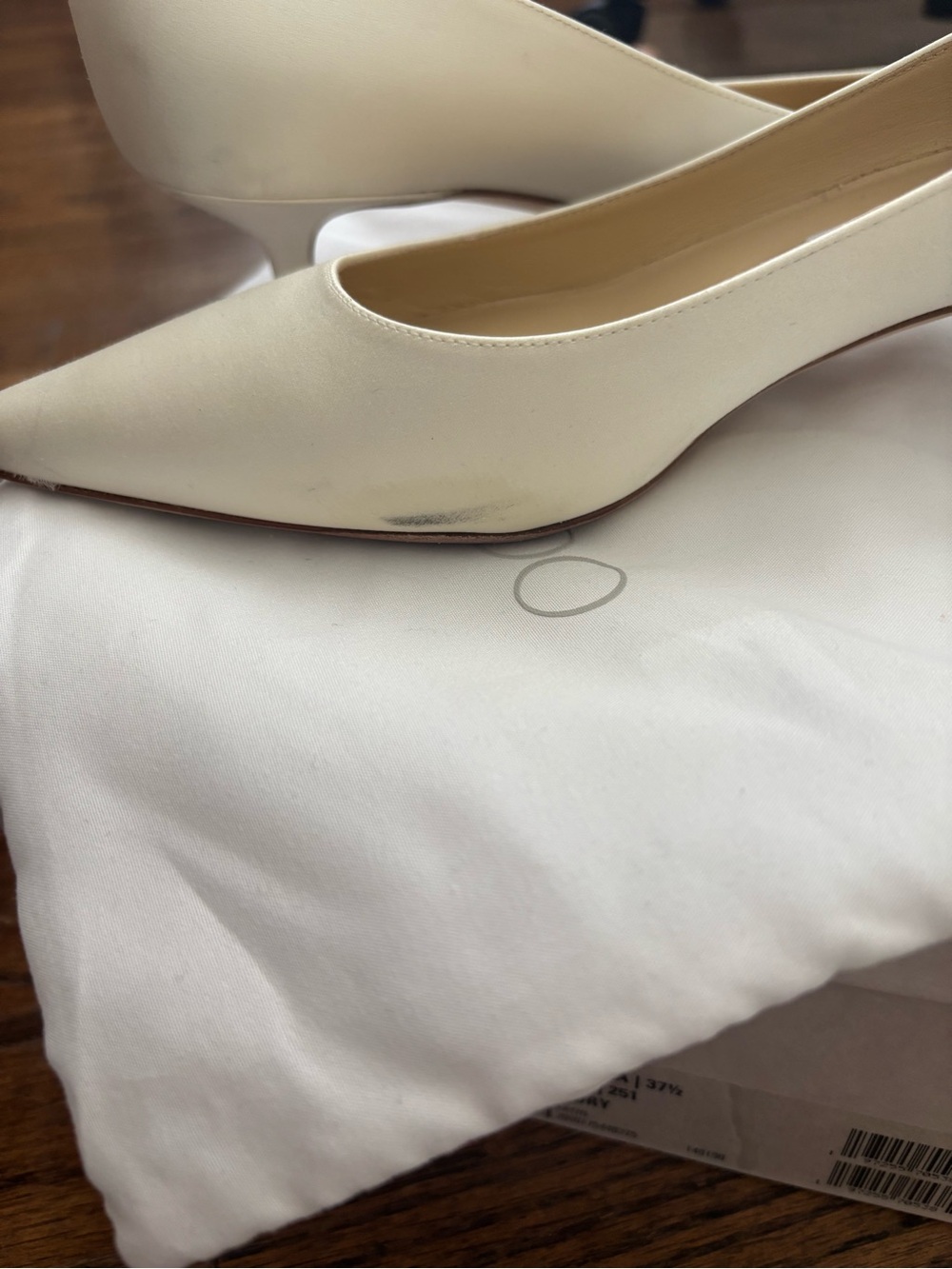 Jimmy Choo Amelia Satin kitten-heel pumps - Picture 5 of 7